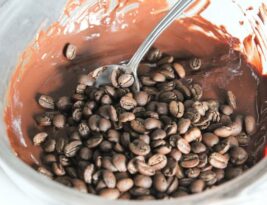 طرز تهیه قهوه با شکلات تلخ خوشمزه و ساده